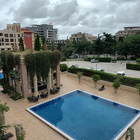 луксозен в 4 звезден 4*